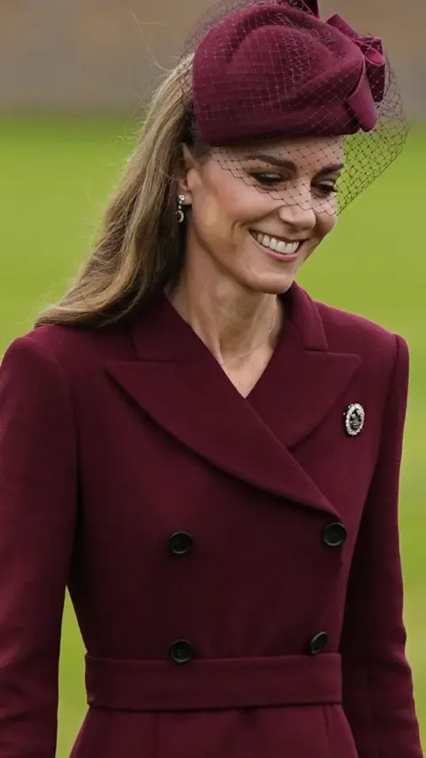 The First Lady’s Hat, Kate’s Feather Brooch and Additional Remarkable Outfits Thus Far